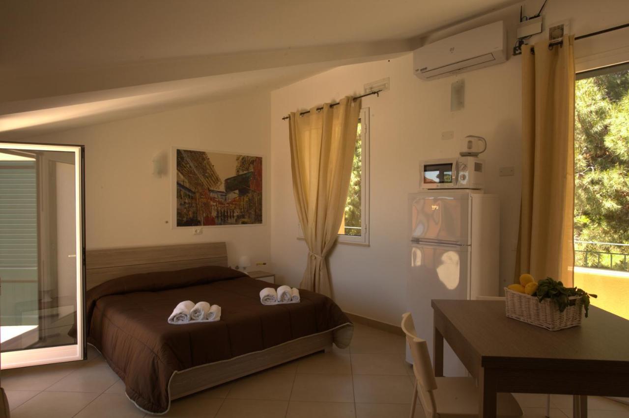 Villa Santa Barbara تْشيفالو المظهر الخارجي الصورة