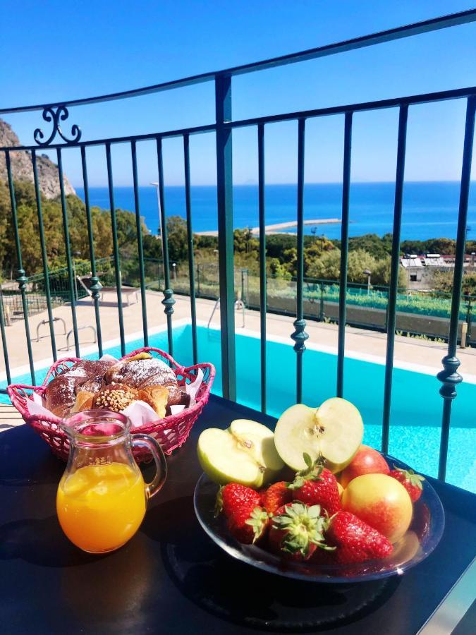 Villa Santa Barbara تْشيفالو المظهر الخارجي الصورة